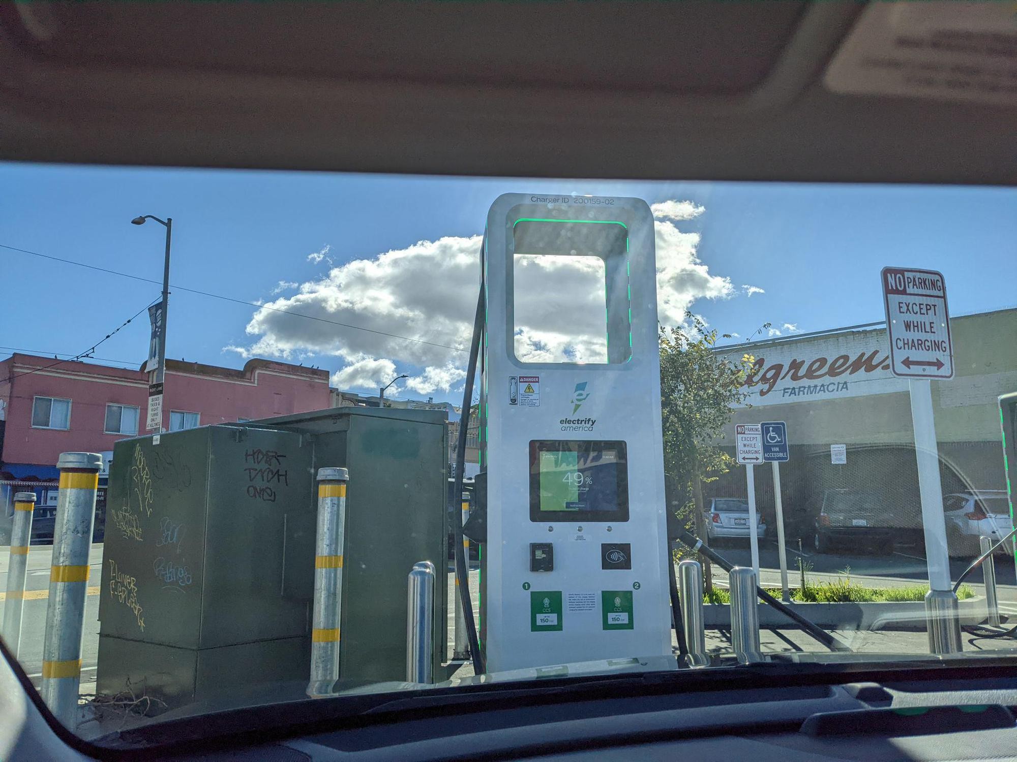 電動汽車充電樁行業(yè)的技術(shù)革新與應用案例