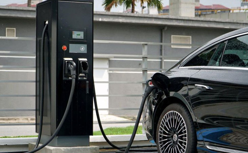 電動汽車充電樁的安裝流程與用戶指南