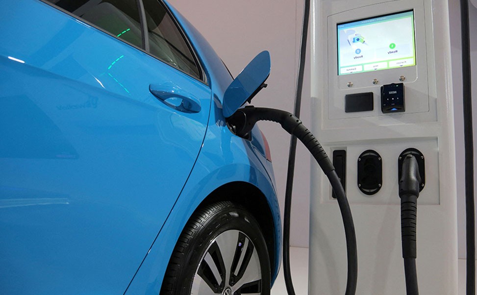 電動(dòng)汽車(chē)充電樁的便捷安裝與維護(hù)技巧